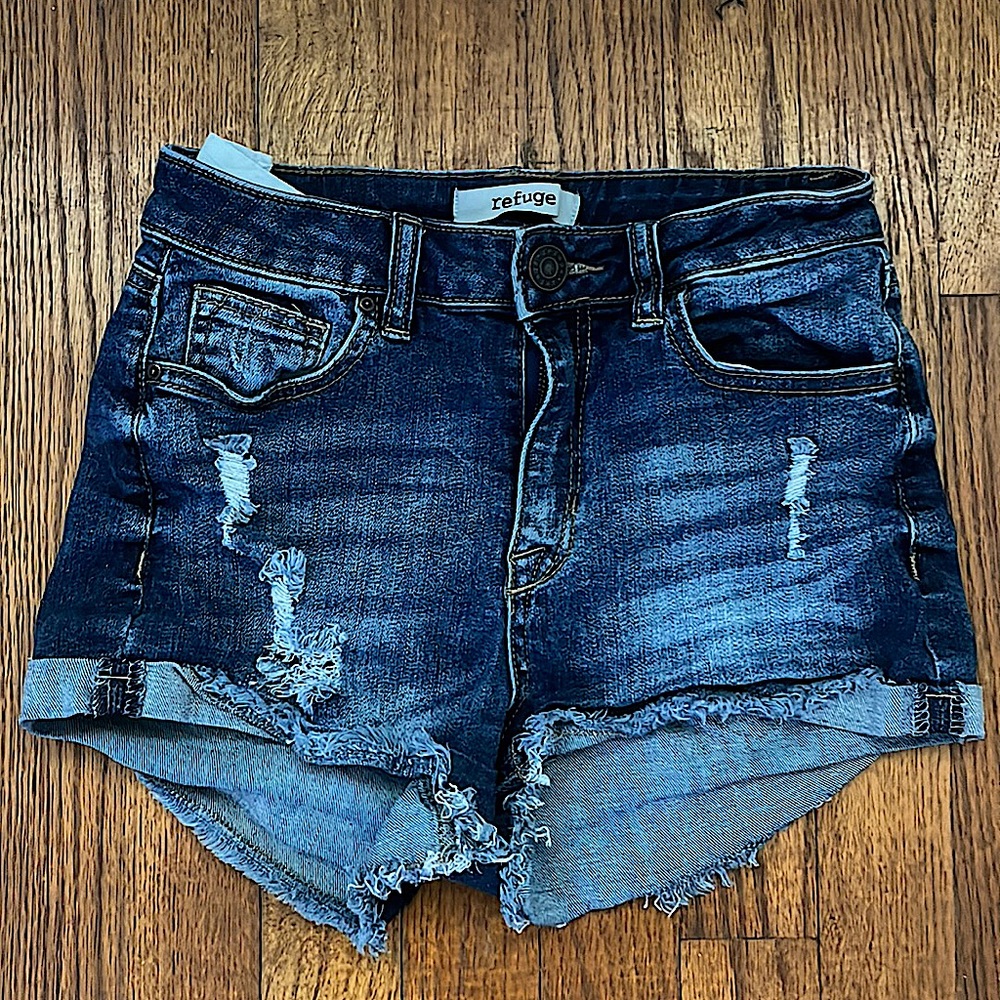 Dark Short Cut Refuge Jean Shorts